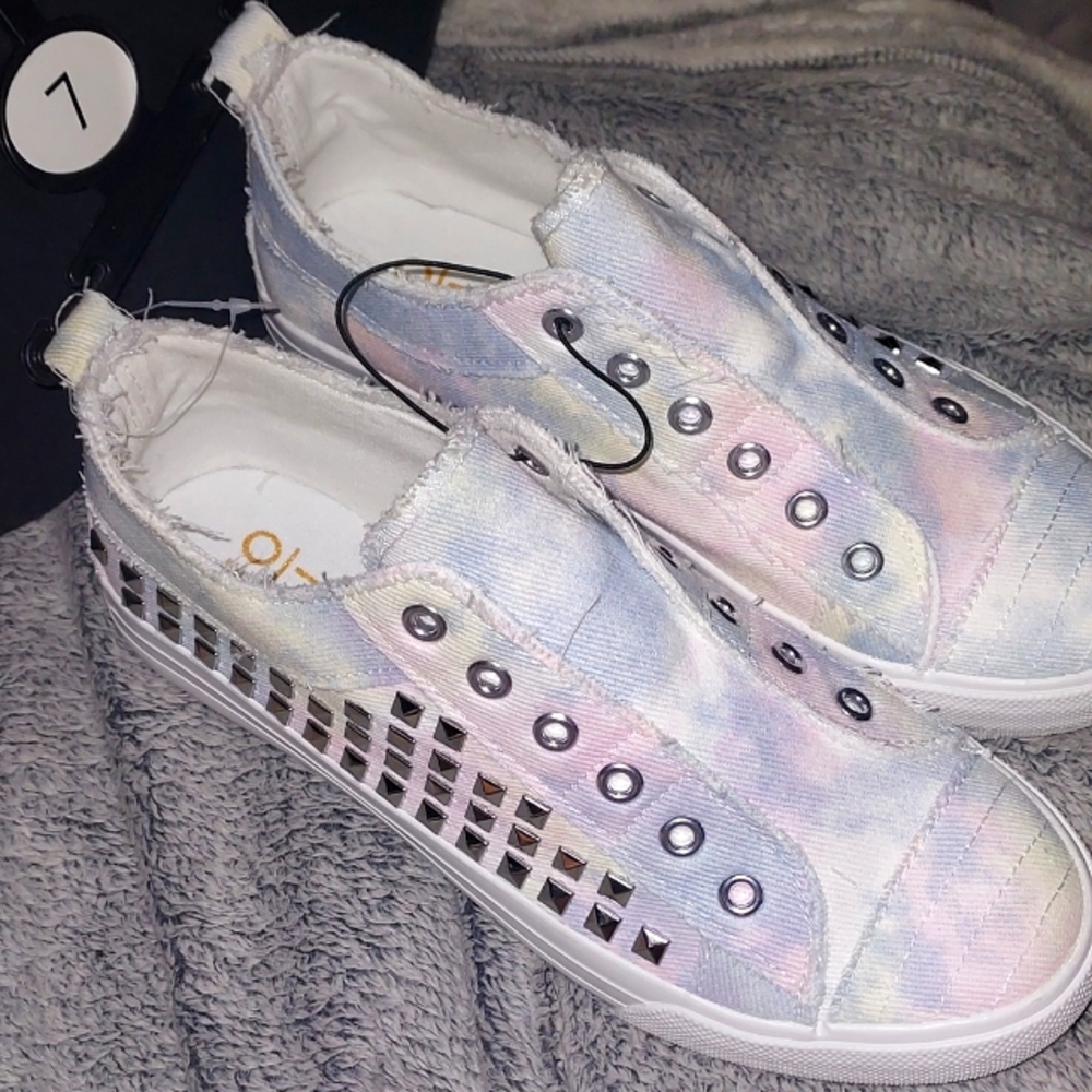 Yoki brand new slip on tyedye shoes